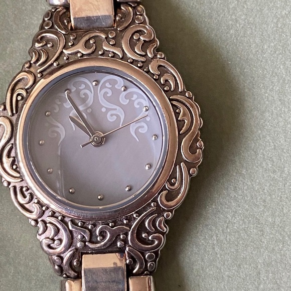 Suarte & Sri Sterling Silver Womens Beautiful Watch New, never worn. - Picture 2 of 7